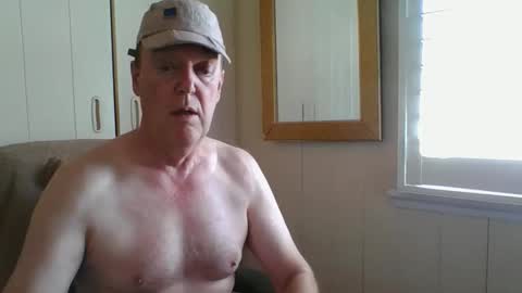 astute008 online show from March 27, 11:04 pm