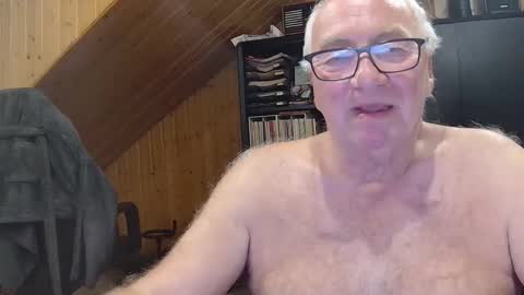 asusandy online show from May 15, 11:23 pm