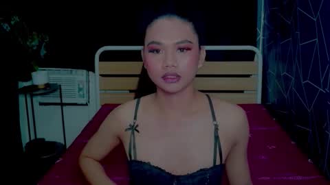 Snapshot of atashakendall chatting on December 3, 7:34 pm atashakendall online show from December 3, 7:34 pm