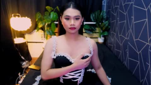 Snapshot of atashakendall chatting on January 8, 7:32 am atashakendall online show from January 8, 7:32 am