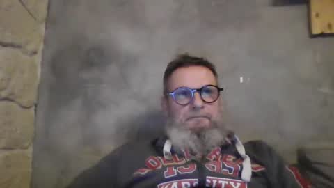 Snapshot of atatanka chatting on January 4, 12:05 am atatanka online show from January 4, 12:05 am