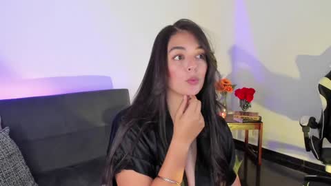 Snapshot of atena676 chatting on January 20, 4:43 am atena676 online show from January 20, 4:43 am