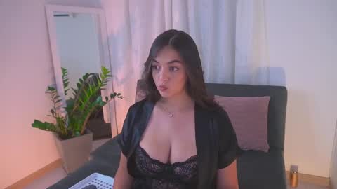 Snapshot of atena676 chatting on September 13, 1:49 am atena676 online show from September 13, 1:49 am