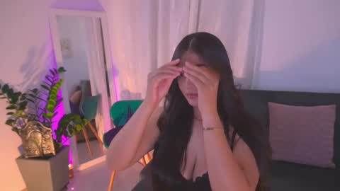 Snapshot of atena676 chatting on October 2, 2:18 am atena676 online show from October 2, 2:18 am