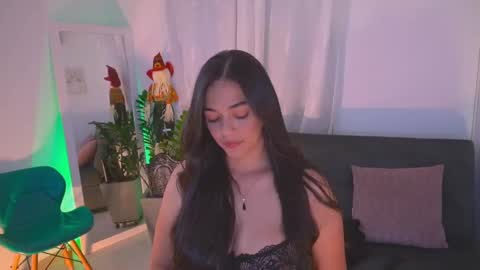 Snapshot of atena676 chatting on October 3, 3:03 am atena676 online show from October 3, 3:03 am