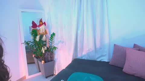 Snapshot of atena676 chatting on October 21, 1:39 am atena676 online show from October 21, 1:39 am