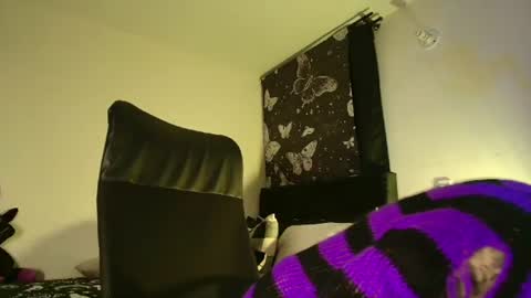 Snapshot of atena_hill93 chatting on June 30, 2:45 am Atena online show from June 30, 2:45 am