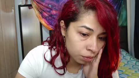 Snapshot of atena_messy chatting on November 5, 10:15 am atena messy online show from November 5, 10:15 am