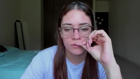 atenas online show from February 3, 7:00 pm