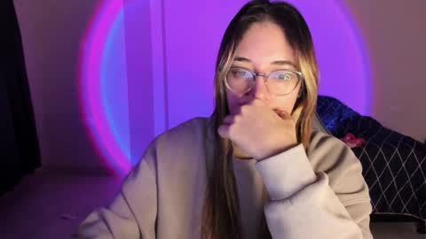 atenas online show from November 4, 9:19 am