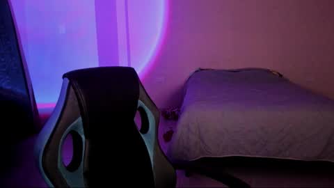 atenas online show from December 2, 9:25 am