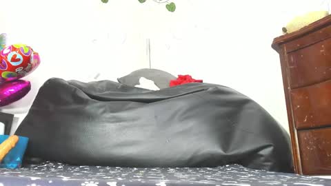 Snapshot of atenea16 chatting on January 18, 9:13 pm ATENEA online show from January 18, 9:13 pm