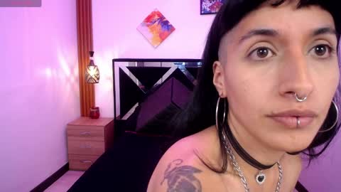 COLOMBIA online show from March 31, 8:09 pm