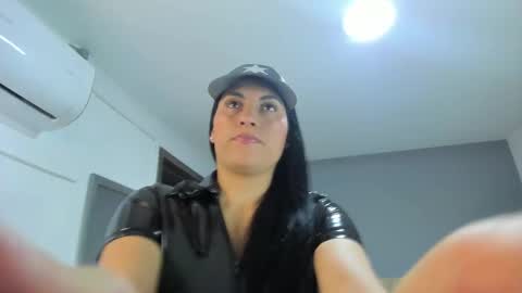 Snapshot of atenea_clerk chatting on October 25, 11:40 am Atenea online show from October 25, 11:40 am