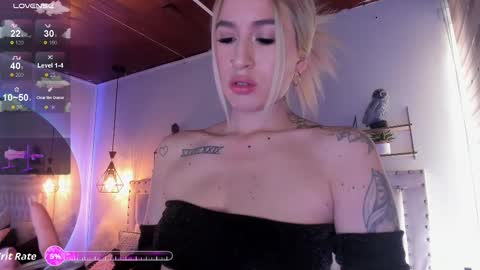 Snapshot of atenea_klett_ chatting on November 6, 4:08 pm ATENEA online show from November 6, 4:08 pm