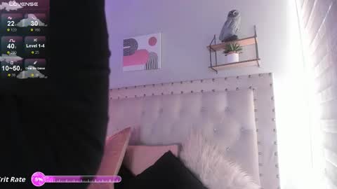 Snapshot of atenea_klett_ chatting on November 22, 1:43 pm ATENEA online show from November 22, 1:43 pm