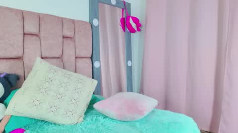 ateneacox online show from March 6, 11:01 pm