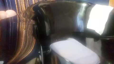 Snapshot of athandrew chatting on March 10, 3:20 pm jonnyandrew online show from March 10, 3:20 pm