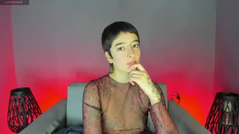 Snapshot of atheena__ chatting on June 20, 12:30 pm Athenea online show from June 20, 12:30 pm