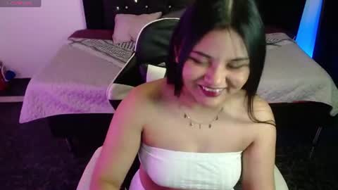 athena_snaw online show from August 1, 3:50 am