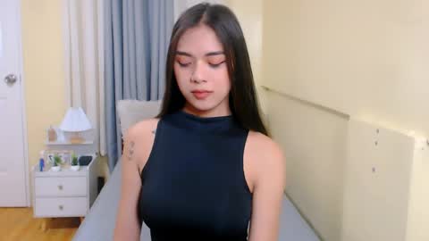 Snapshot of athenaheart chatting on April 4, 11:35 pm Ady online show from April 4, 11:35 pm