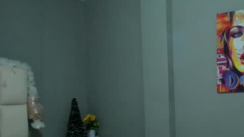 Snapshot of athenea__fox chatting on December 19, 12:01 pm athenea__fox online show from December 19, 12:01 pm