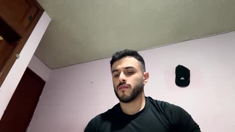 Snapshot of athlete_boy22 chatting on October 29, 9:11 am Atlas online show from October 29, 9:11 am