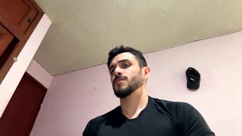 Snapshot of athlete_boy22 chatting on November 25, 9:26 pm Atlas online show from November 25, 9:26 pm