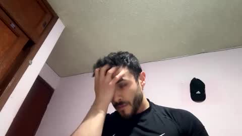 Snapshot of athlete_boy22 chatting on February 1, 9:08 am Atlas online show from February 1, 9:08 am