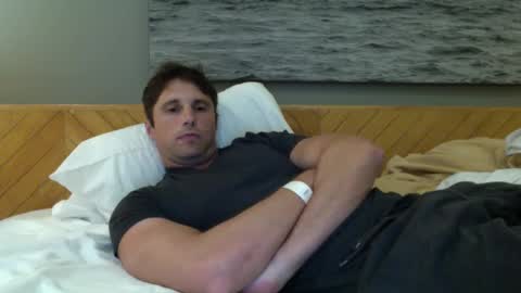 tommycb55555 online show from December 6, 2:24 am