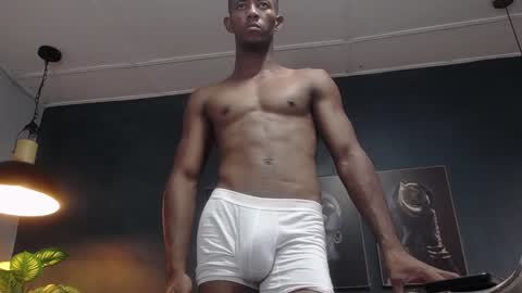 Snapshot of athleticbig_cock chatting on December 7, 5:31 pm ATHLETIC COCK online show from December 7, 5:31 pm