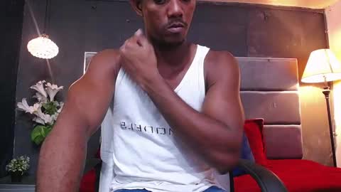 Snapshot of athleticbig_cock chatting on October 11, 2:00 am ATHLETIC COCK online show from October 11, 2:00 am