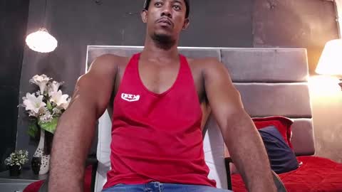 Snapshot of athleticbig_cock chatting on October 14, 1:28 am ATHLETIC COCK online show from October 14, 1:28 am