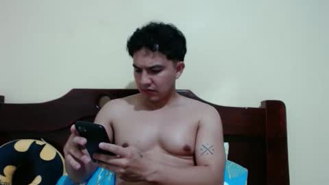 Robin online show from May 29, 3:59 am