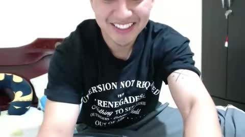 Robin online show from June 5, 1:34 am