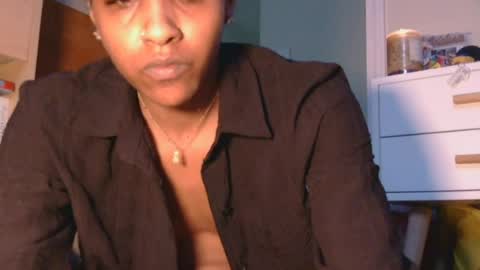Snapshot of atirahcali chatting on June 18, 12:00 am AtirahCali online show from June 18, 12:00 am