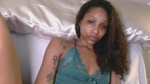 Snapshot of atirahcali chatting on July 29, 2:59 pm AtirahCali online show from July 29, 2:59 pm