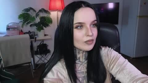 Snapshot of atomic_ketchup chatting on June 6, 4:39 am online every day between 10am-23pm online show from June 6, 4:39 am
