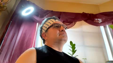 Snapshot of atozzzz chatting on November 15, 5:42 pm atozzzz online show from November 15, 5:42 pm