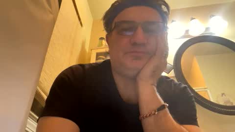 Snapshot of atozzzz chatting on December 14, 3:23 am atozzzz online show from December 14, 3:23 am