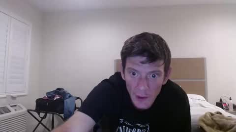 Snapshot of atreatforyou_86 chatting on November 18, 8:30 am atreatforyou_86 online show from November 18, 8:30 am