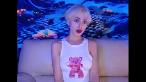 Snapshot of aubrey_rock chatting on December 7, 11:12 pm Aubrey online show from December 7, 11:12 pm