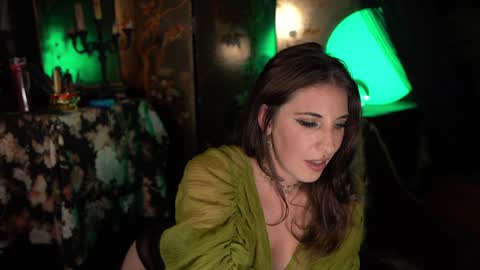 Audrey online show from October 26, 4:29 am