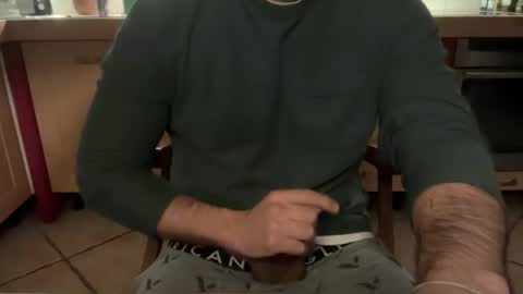 Snapshot of augustload chatting on November 12, 4:51 pm AugustLoad online show from November 12, 4:51 pm