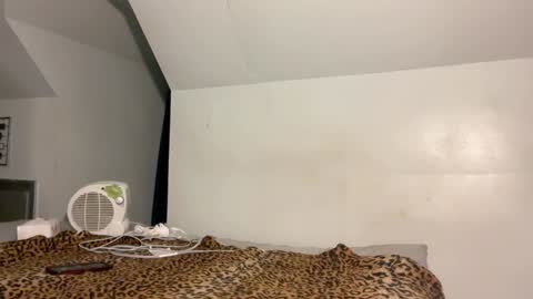 Snapshot of aunyxxx chatting on January 17, 6:15 am aunyxxx online show from January 17, 6:15 am