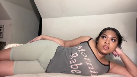 Snapshot of aunyxxx chatting on October 8, 11:35 pm aunyxxx online show from October 8, 11:35 pm