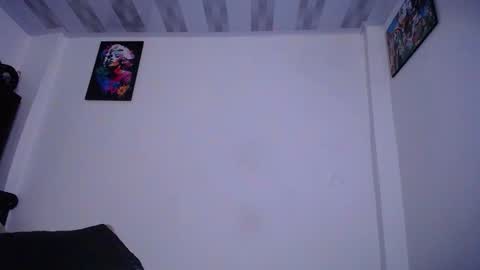 Snapshot of aura_sweetiee chatting on October 30, 11:49 pm aura online show from October 30, 11:49 pm