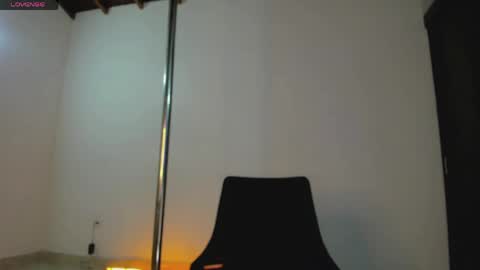 aura online show from May 17, 8:01 am