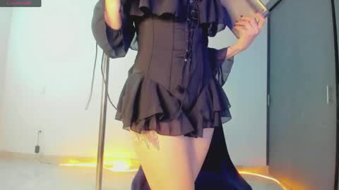 aura online show from May 19, 3:57 am
