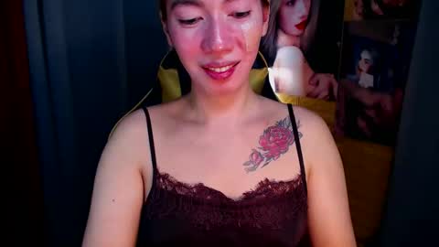 Snapshot of aurakharisma_xx chatting on December 1, 5:56 am Miss awra online show from December 1, 5:56 am